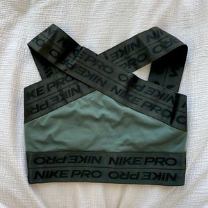 Nike Pro Sports Bra